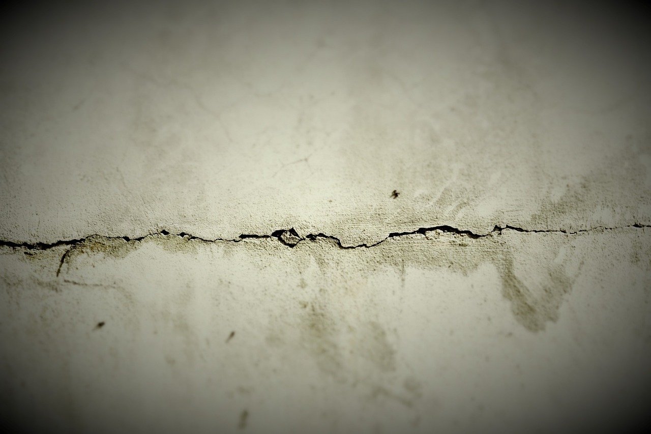 Best Concrete Crack Filler